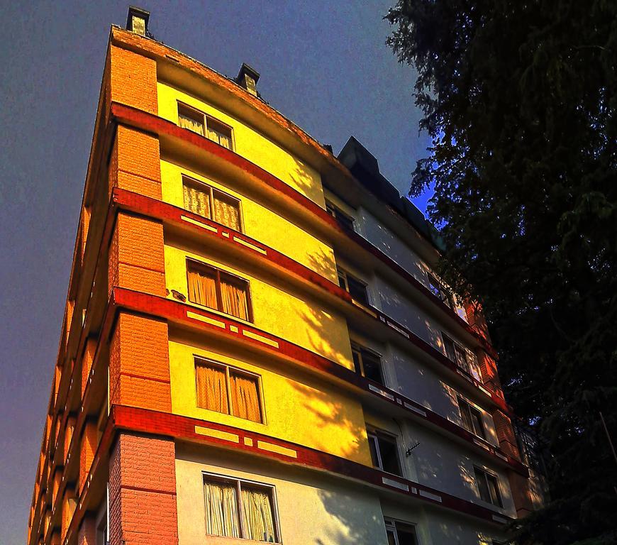 Hotel Landmark Shimla Extérieur photo